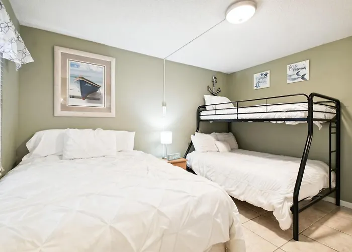 Intracoastal 5 Min Walk To Beach! Clearwater Beach