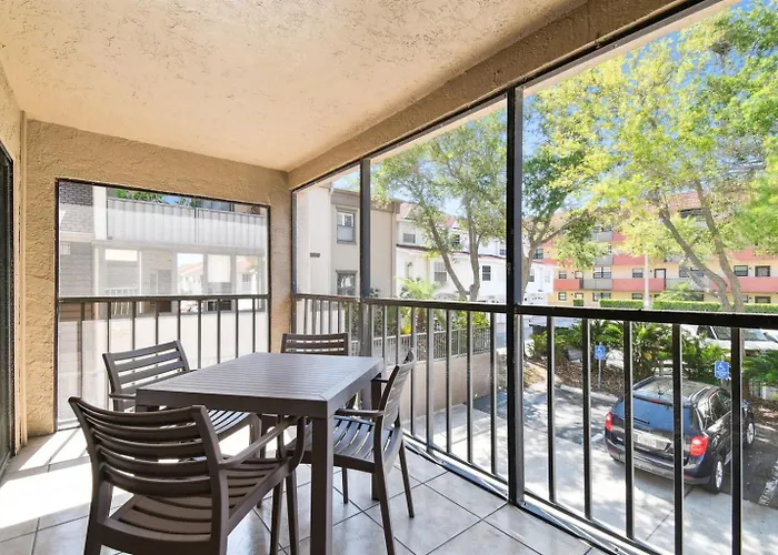 Intracoastal 5 Min Walk To Beach! Apartamento *